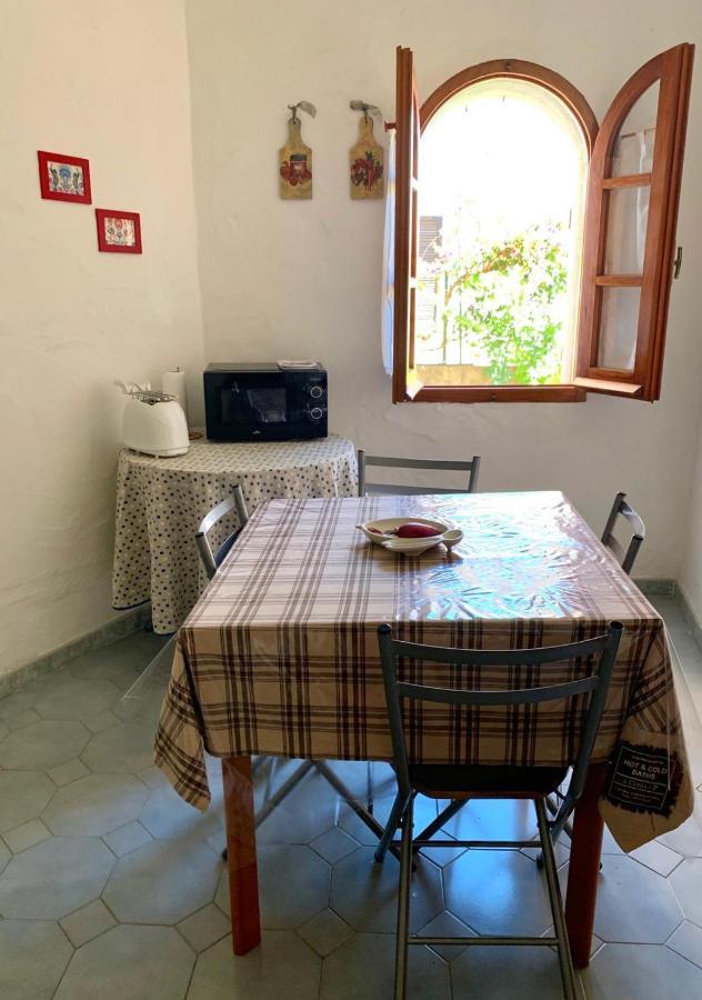 Villa Le Ginestre La Caletta Eksteriør bilde